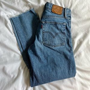 Trade - Levi’s Wedgie Jean